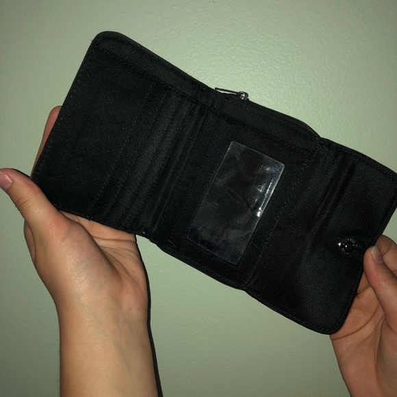 Wallet - Picture 2 of 6